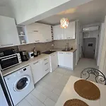 Sevinc Akasya House *